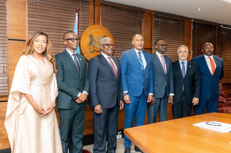 Dangote meets Botswana president